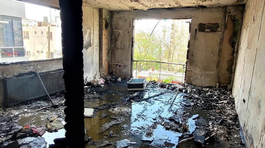 Hatay'da korkutan ev yangını! Baba ve oğlu yaralandı