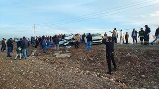 Diyarbakır'da 'hatalı sollama' nedeniyle 4 araç kazaya karıştı; 3 ölü, 6 yaralı