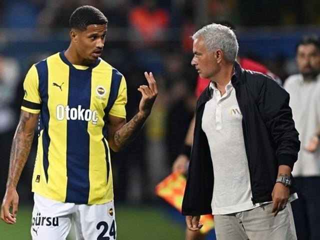 Mourinho'nun planları altüst oldu! Ayrılmak istediğini söylemişti, yıldız isme hiç beklenmedik talip