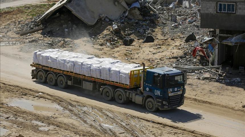 UNRWA: Gazze'ye üç haftadan uzun bir süredir insani yardım girmedi