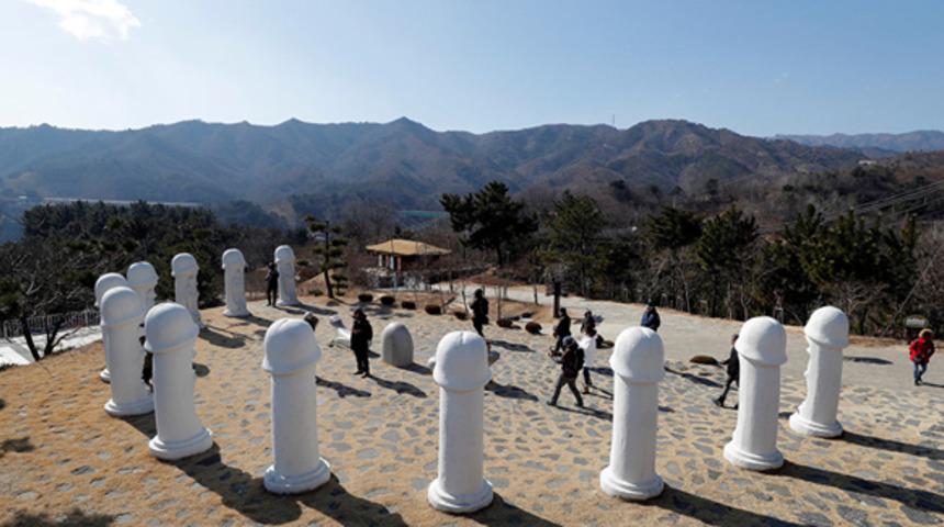 Olimpiyat'ı bırak, Penis Parkı'na bak