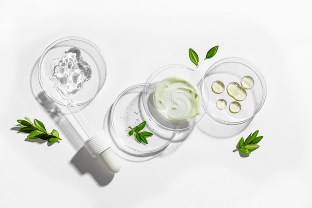 Kore güzellik rutinlerinde yeni trend: ‘Glass skin!’ Porselen gibi ışıl ışıl bir cilt için hangi ürünler kullanılıyor? 3