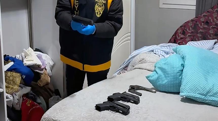 Yer: Adana... Evden cephanelik çıktı! Şüpheliler birbirilerini suçladı