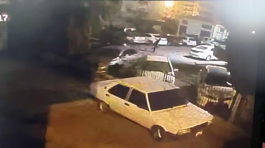 Eski ortağından 20 milyon lira haraç istedi... Kendi kendine ceza kesip otomobilini kurşunlatmış