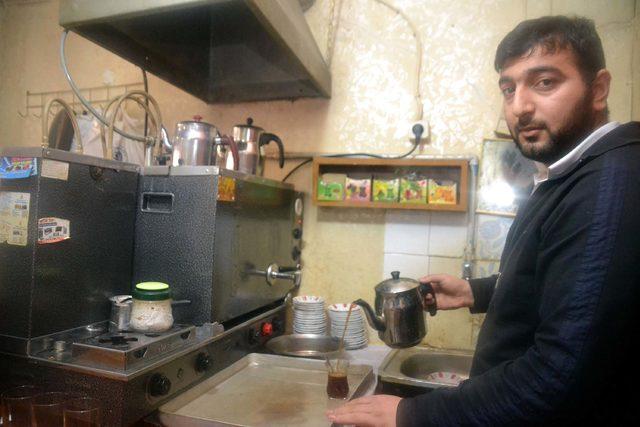 Bu &ccedil;ay ocağında sadece satran&ccedil; ve dama oynanıyor 1