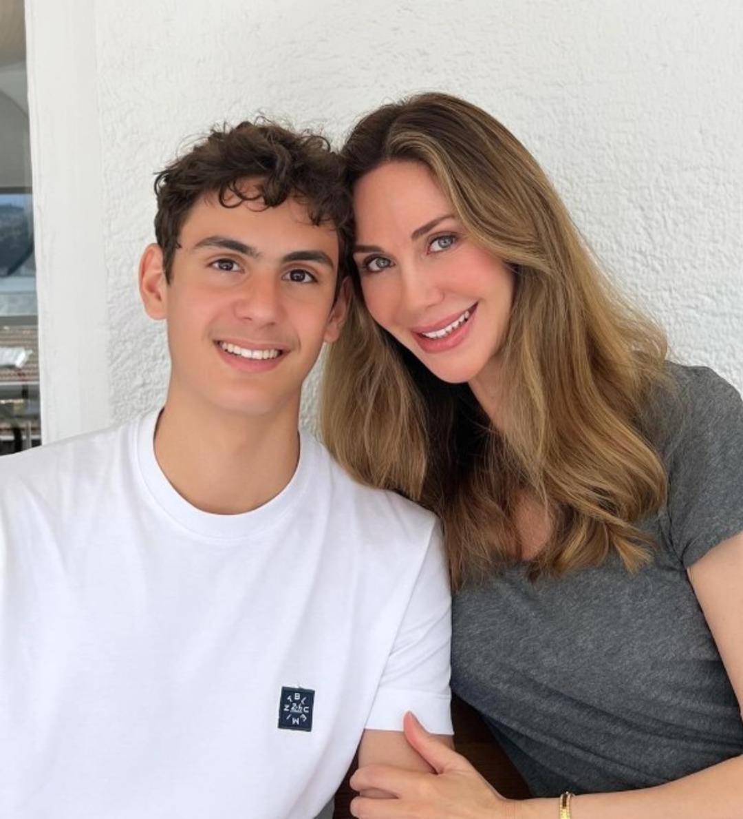 Real Madrid e transfer olmuştu! Demet Şener oğlu Ömer Kutluay ı paylaştı!   Babasının kopyası   1