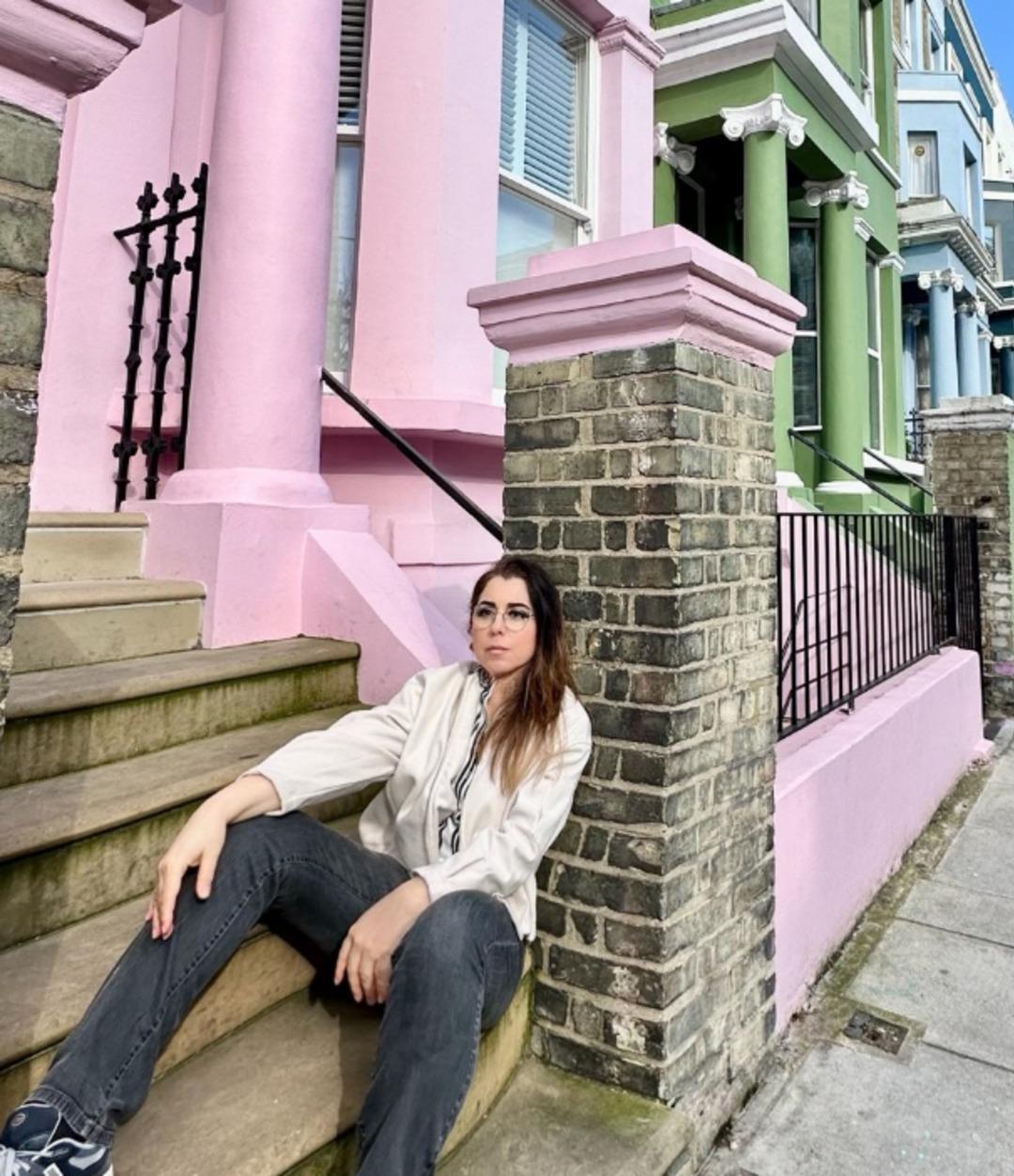 Seher Dilovan, Türkiye yi terk etti! O ülkede doğayla iç içe yaşıyor 1