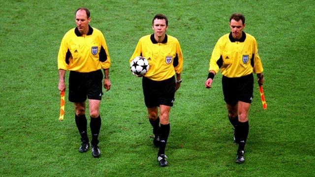 Beşiktaş, Galatasaray maçına İsveçli hakemi getiriyor! Maç esnasında...