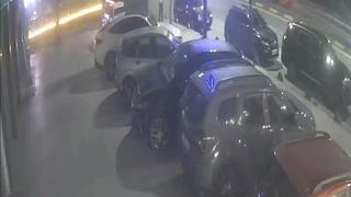 Ehliyetsiz sürücü dehşeti yaşattı! Kullandığı otomobil ile yayaya çarptı... Kaza anı kameralara yansıdı