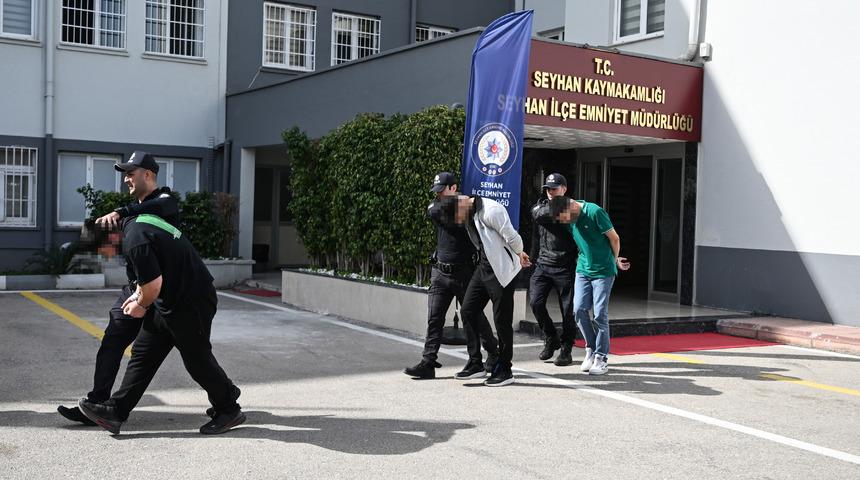 Adana'da bir kişiyi dövüp parasını gasbettikleri iddia edilen 6 şüpheli yakalandı