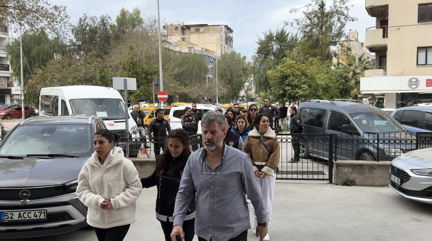 Aydın'da tapu müdürünü tehdit ettikleri gerekçesiyle yakalanan 3 şüpheli tutuklandı