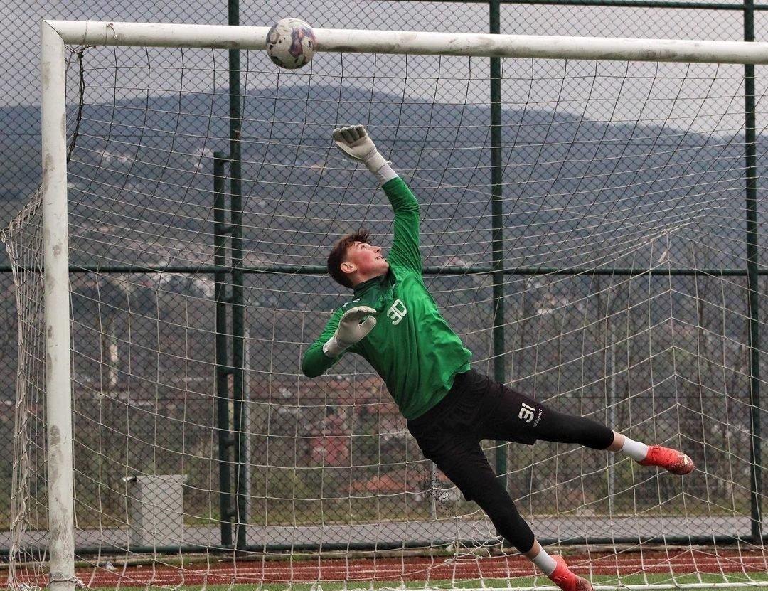 Bodrum FK da 18 yaşındaki Rüzgar Mehmet Adıyaman, Fenerbahçe karşısında bir ilk yaşadı! 1