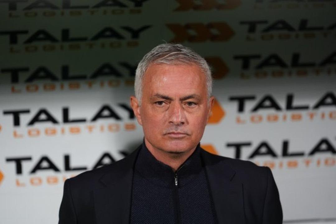 Galibiyet sonrası Jose Mourinho dan Galatasaray açıklaması! Gün vererek duyurdu... 2
