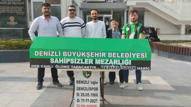 Denizlispor taraftarlarından tabutlu eylem