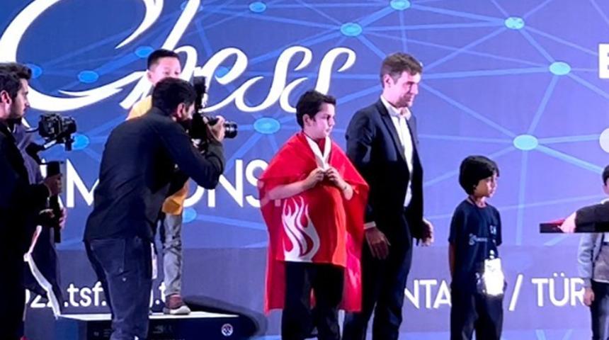 Milli satranççı Ali Poyraz Uzdemir, Sırbistan'da bronz madalya kazandı