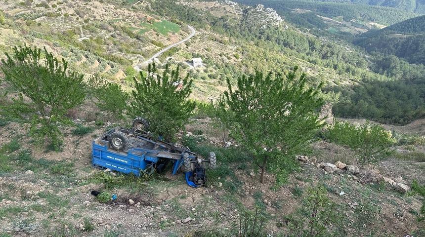 Gazipaşa&rsquo;da patpat kazası: 1 &ouml;l&uuml;, 1 yaralı