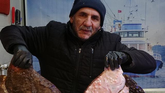 '40 yıldır bu sektördeyim ikisini yan yana hiç görmedim' 1500 lira fiyatı vardı şimdi 500 TL'den satılıyor!