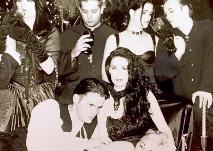  O gerçek bir vampir! Ayda yarım galon kan içiyor G4