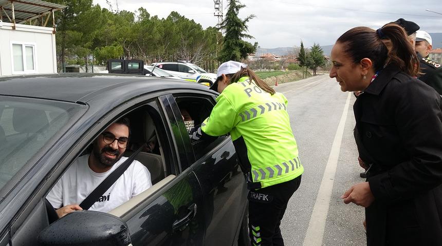 Saatte ortalama 1700 aracın geçtiği Burdur'da bayram denetimleri sıklaştırıldı