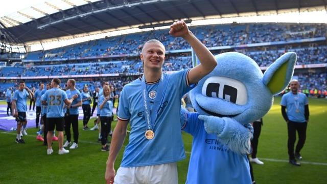 Tüm ülke şokta! Erling Haaland maskotu hastanelik etti... Polisin karşısına çıkacak