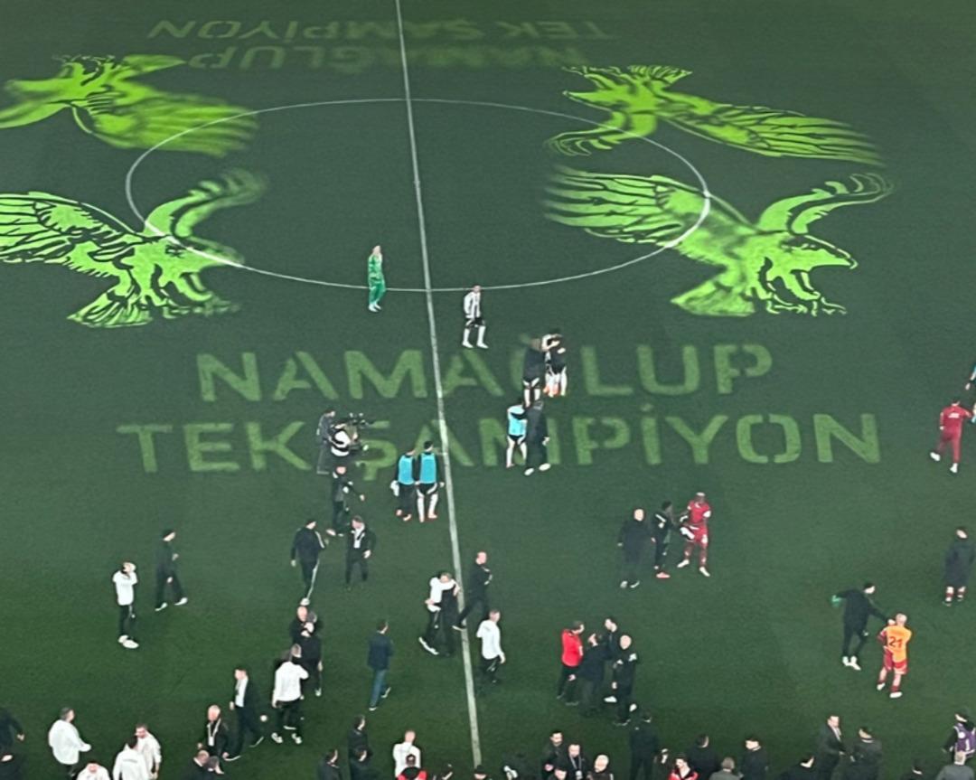 Beşiktaş Galatasaray ı sadece yenmedi, namağlup serisini de noktaladı! Siyah-Beyazlılar dan derbi sonrası beklenmedik hamle 2