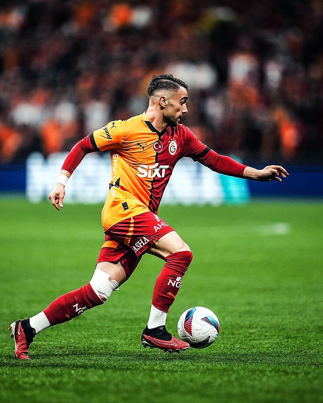 Galatasaraylı Yunus Akgün maç sonunda Beşiktaş ı hedef aldı! Canlı yayında olay yaratacak sözler... 1