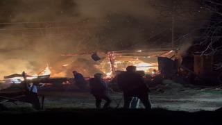 Bolu'da samanlık ve ahır alev alev yandı