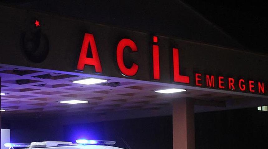 Traktör ile otomobil çarpıştı 1 ölü, 3 yaralı