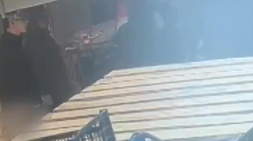 Kağıthane'de skandal olay! Market çalışanlarından engelli çocuğa şiddet