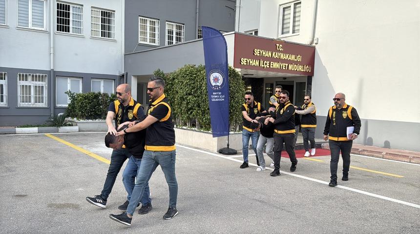 Adana'da ev kurşunladıkları iddiasıyla 3 zanlı tutuklandı