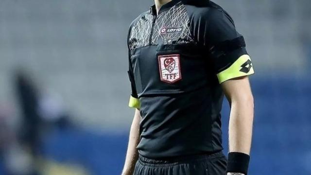 Son dakika | Derbinin hakemi belli oldu! İşte Galatasaray - Fenerbahçe maçında düdük çalacak isim