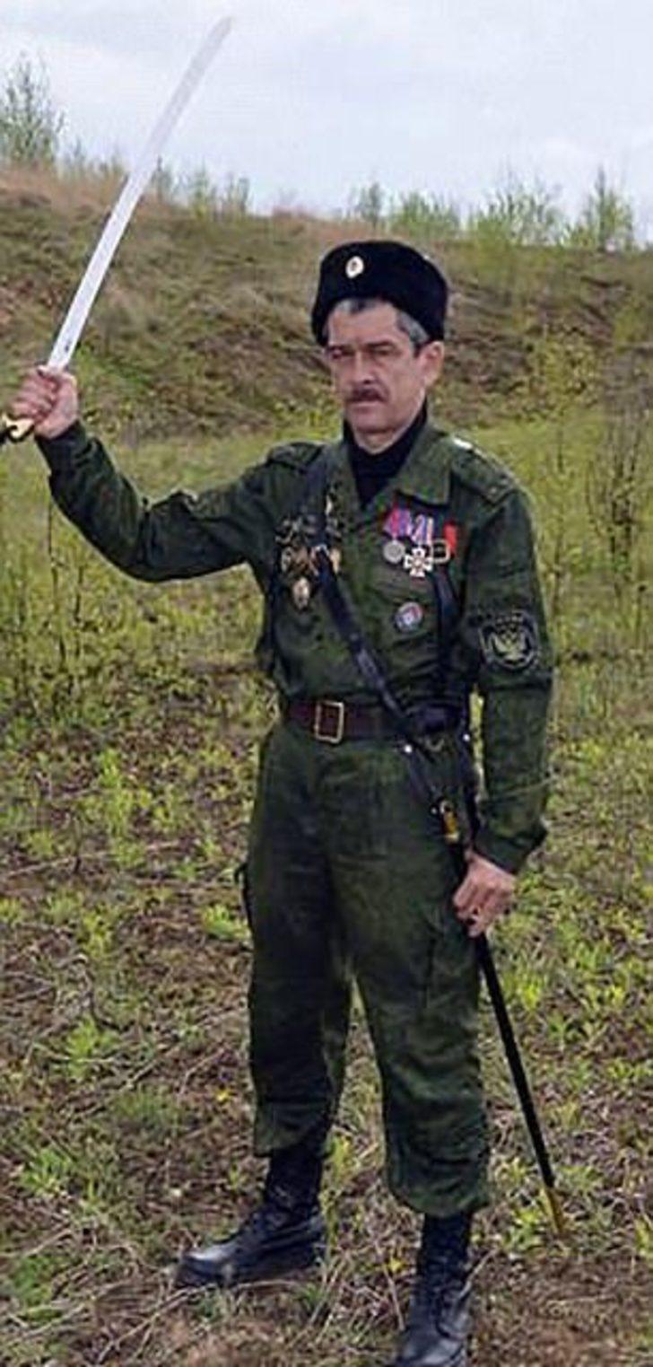 Rusya'nın terminatör robotu görücüye çıktı G3