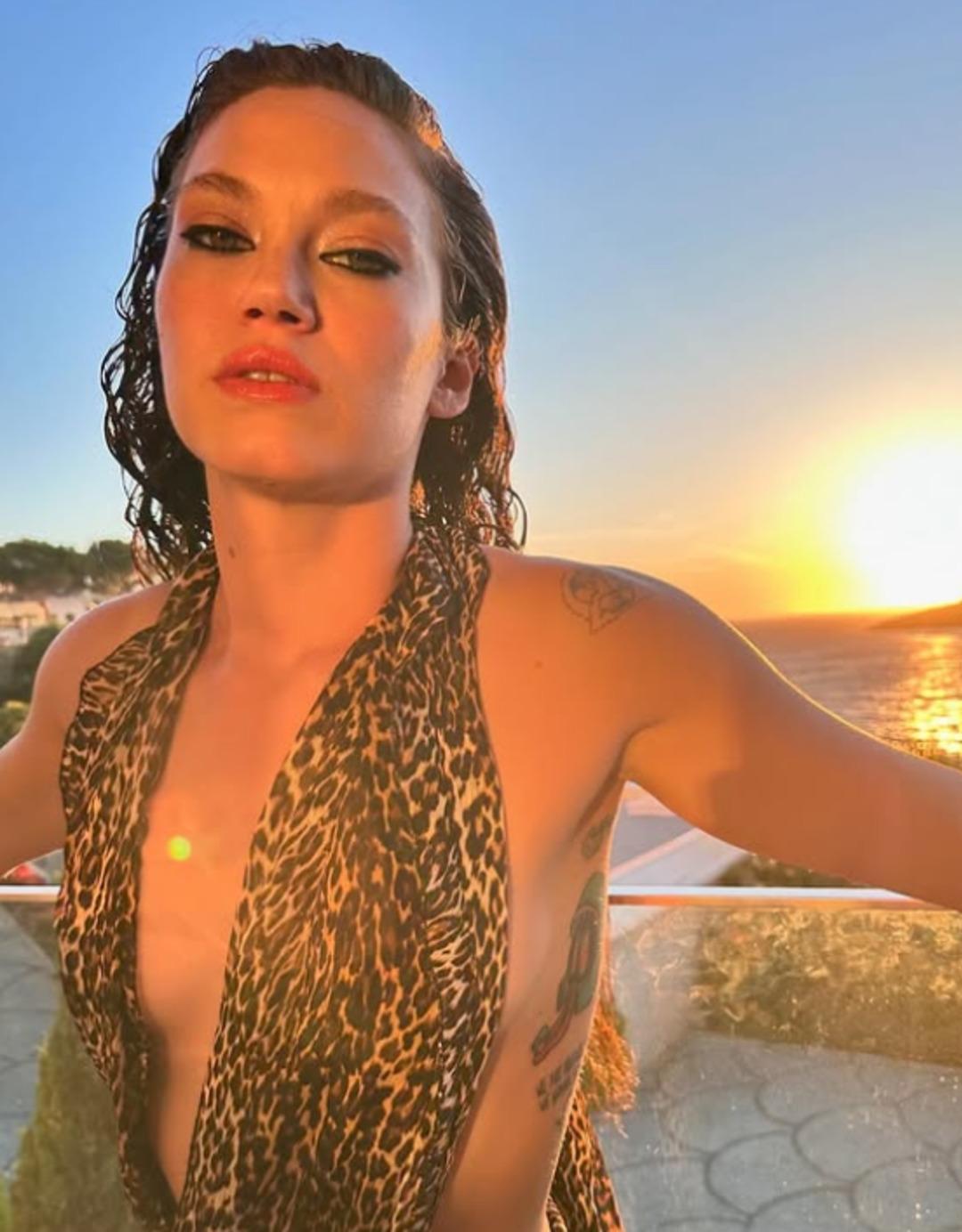 Melisa Şenolsun oradaki arsasını satmıyor! Tekliflere rağmen kararını değiştirmedi 1