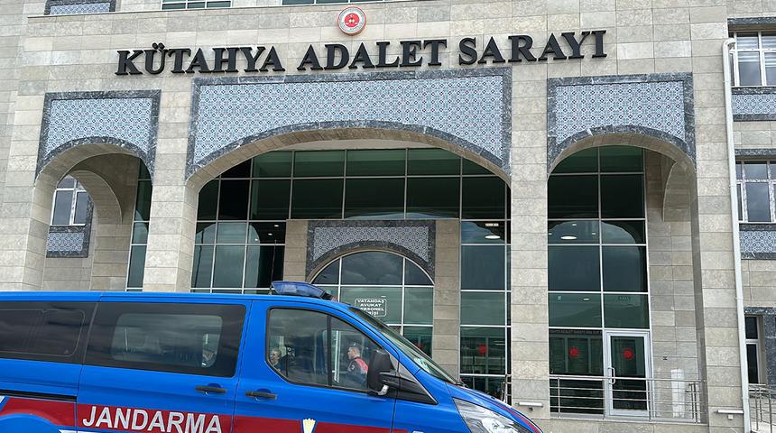 Kütahya'da arkadaşlar arasında çıkan tartışma kanlı bitti! Savunması 'pes' dedirtti: "Bana ateş edecekti"