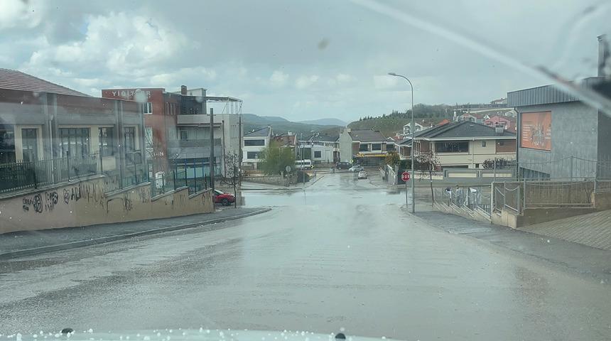 Eskişehir’de sağanak yağmur ve dolu etkili oldu