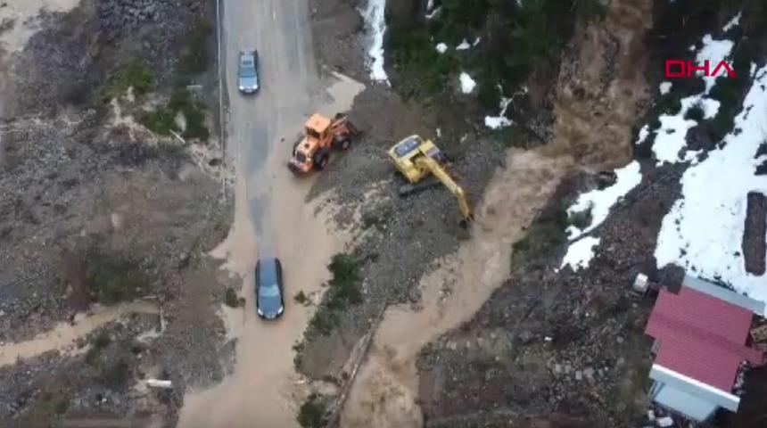 Trabzon'da dere taştı; kara yolu ile alabalık tesisini su bastı