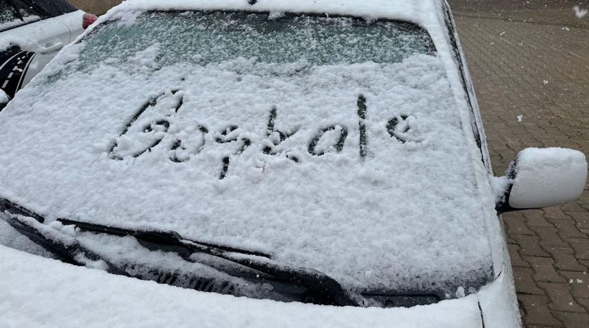 Van'ın Başkale ilçesinde kar: İlçe merkezi beyaza büründü