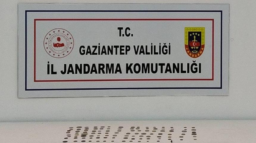 Gaziantep'te tarihi eser niteliğinde 105 sikke ele geçirildi