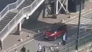 Zeytinburnu'nda iki grup arasında silahlı bıçaklı kavga! Yaralılar var