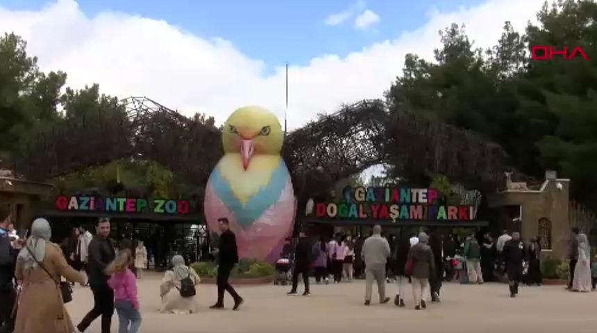 Gaziantep Hayvanat Bahçesi’ne ziyaretçi akını