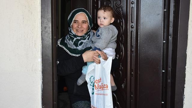 Kocasinan Belediyesi Ramazan Bayramı'nda ailelerin yüzünü güldürdü