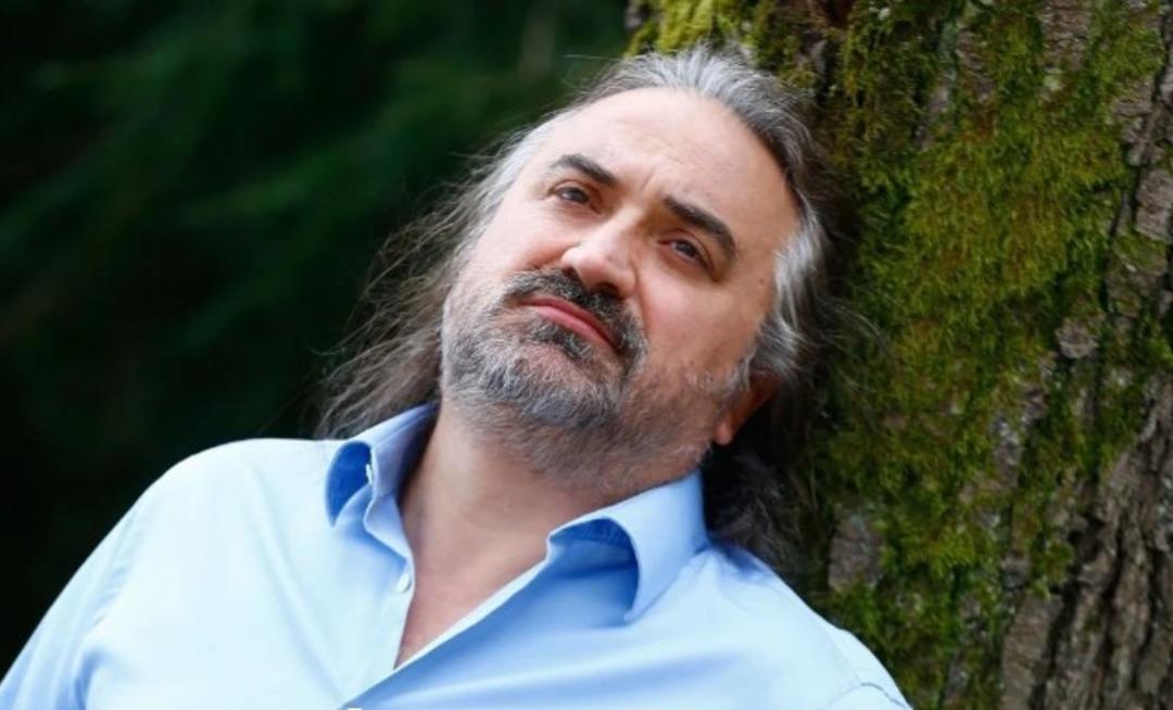 Volkan Konak ın yıllar önce katıldığı programda söyledikleri gündem oldu!  Bayramda ölümlere çok üzülüyorum  1