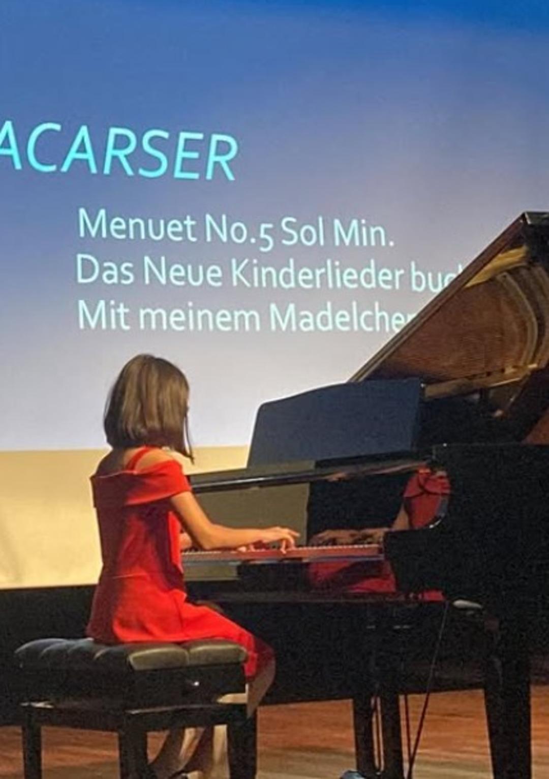 Çocuktan Al Haberi nin bilmiş miniği Ada Derin Acarsen büyüdü koca kız oldu! Son haline yorum yağdı 4