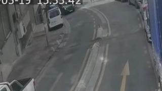 Kağıthane'de korkunç kaza! Kaldırımda yürürken araba çarptı: Önce bacağı koptu sonra hayatını kaybetti! 