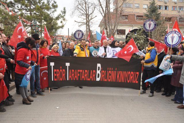 TTB'ye tepki gösteren sağlıkçılar kan bağışında bulundu