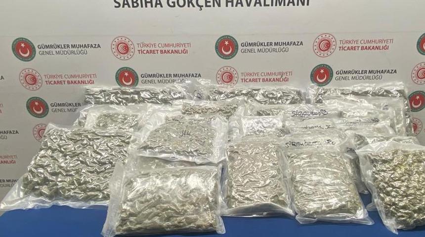 Ticaret Bakanlığı gümrük muhafaza ekipleri 182 kilogram uyuşturucuya el koydu