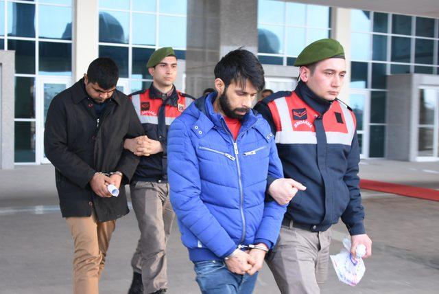 Meri&ccedil; te botları alabora olan ka&ccedil;aklar FET&Ouml; ş&uuml;phelisi &ccedil;ıktı (2) 2