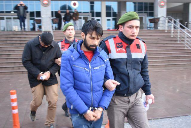 Meri&ccedil; te botları alabora olan ka&ccedil;aklar FET&Ouml; ş&uuml;phelisi &ccedil;ıktı (2) 3