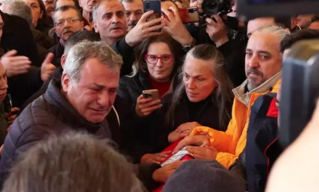 Volkan Konak ın vasiyeti yerine getiriliyor! Ceviz ağacı detayı dikkat çekti  2