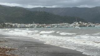 Karapınar’ı lodos vurdu